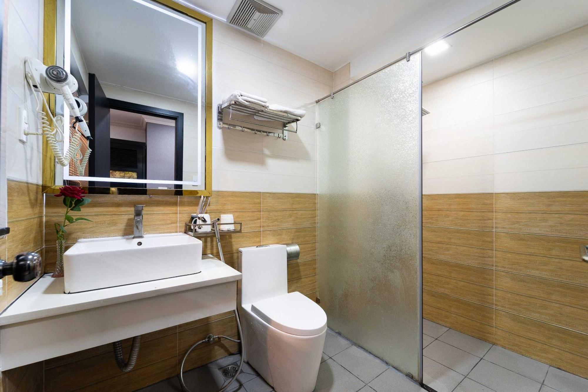 Collection O Havana Airport Hotel Хошимин Экстерьер фото